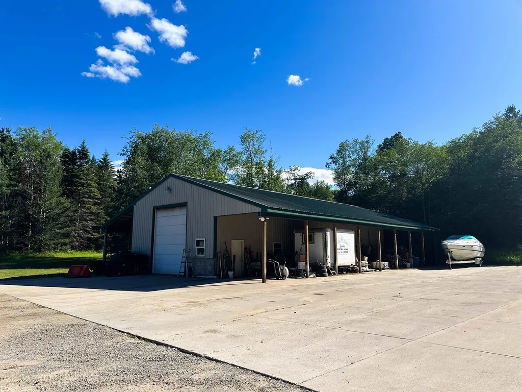 8157 NW Kellogg Road Clearwater Township MI 49612