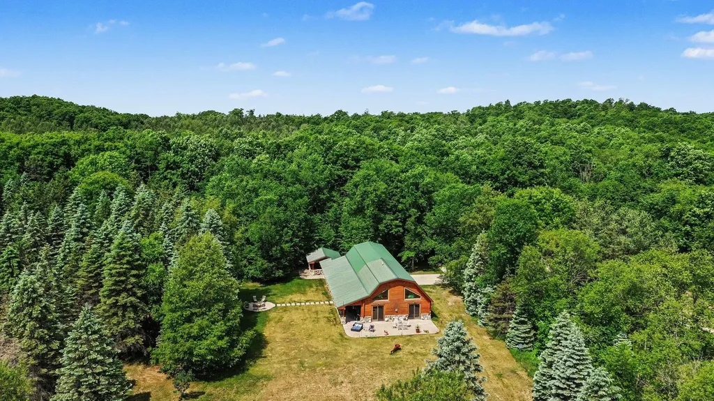 8157 NW Kellogg Road Clearwater Township MI 49612