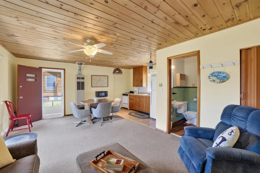 10836 Torchlight Lane Central Lake Township MI 49622
