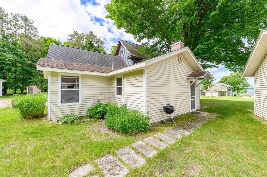 10836 Torchlight Lane Central Lake Township MI 49622