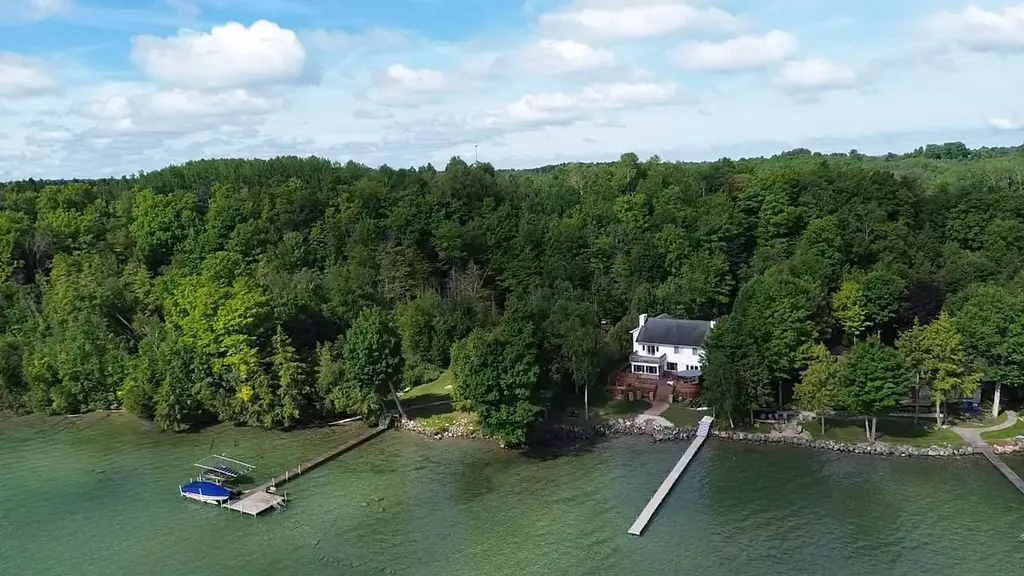 9276 Elk Lake Trail Whitewater Township MI 49690