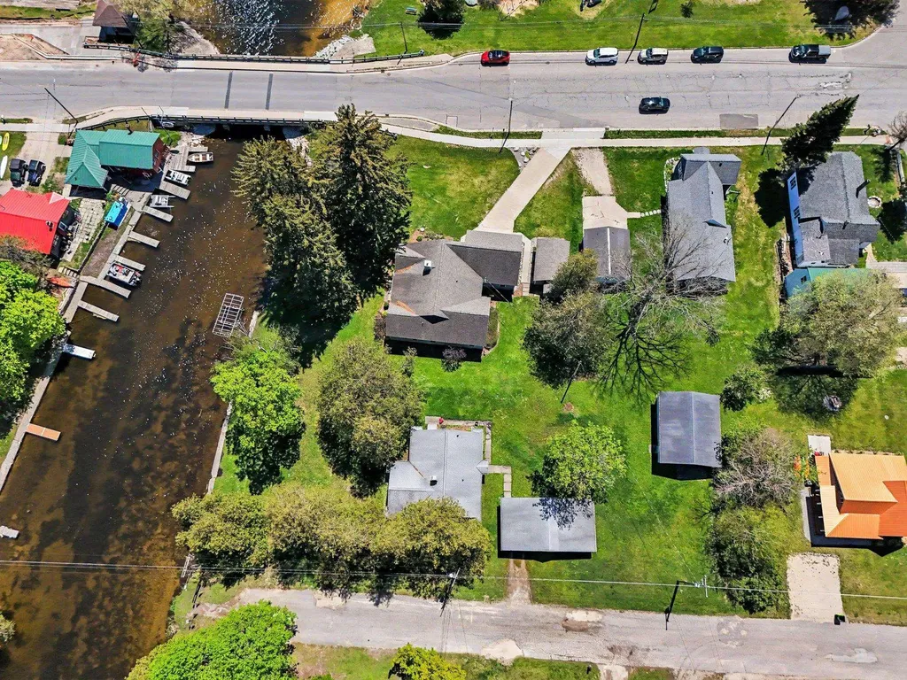 7774 E State Street Central Lake Township MI 49622