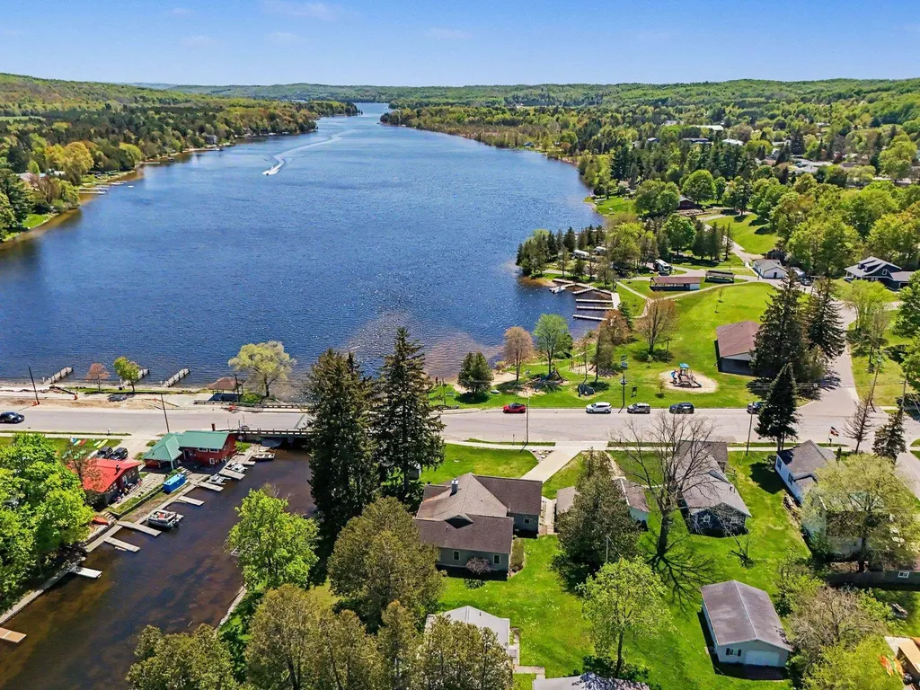 7774 E State Street Central Lake Township MI 49622
