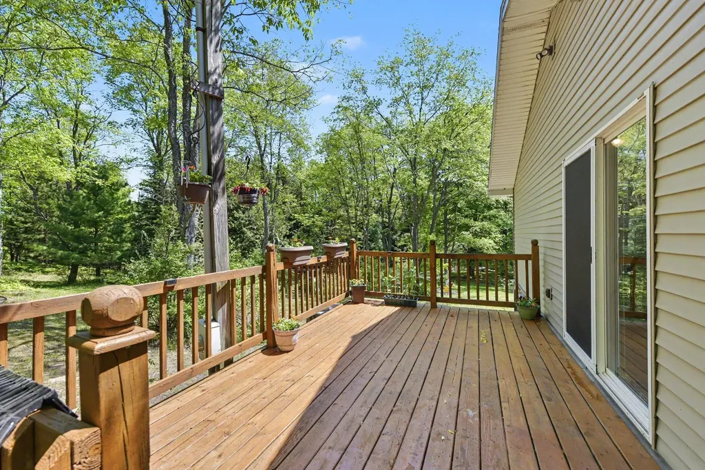 5218 Mitchell Road Central Lake Township MI 49622