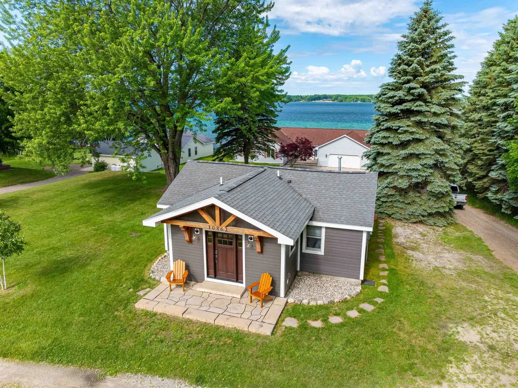 10862 Torchlight Lane Central Lake Township MI 49622