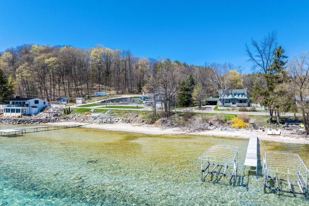 Lot 21 Moonrise Court Peninsula Township MI 49686