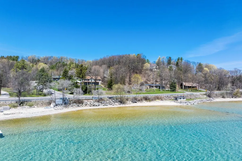 Lot 21 Moonrise Court Peninsula Township MI 49686