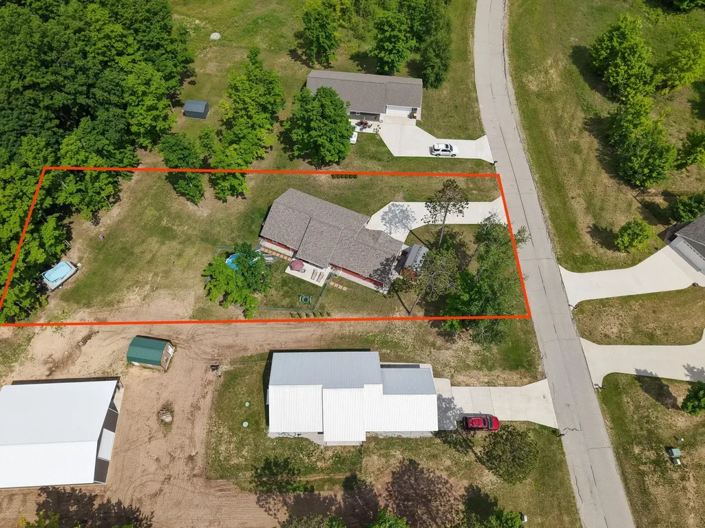 288 Cayo Drive Hanover Township MI 49620