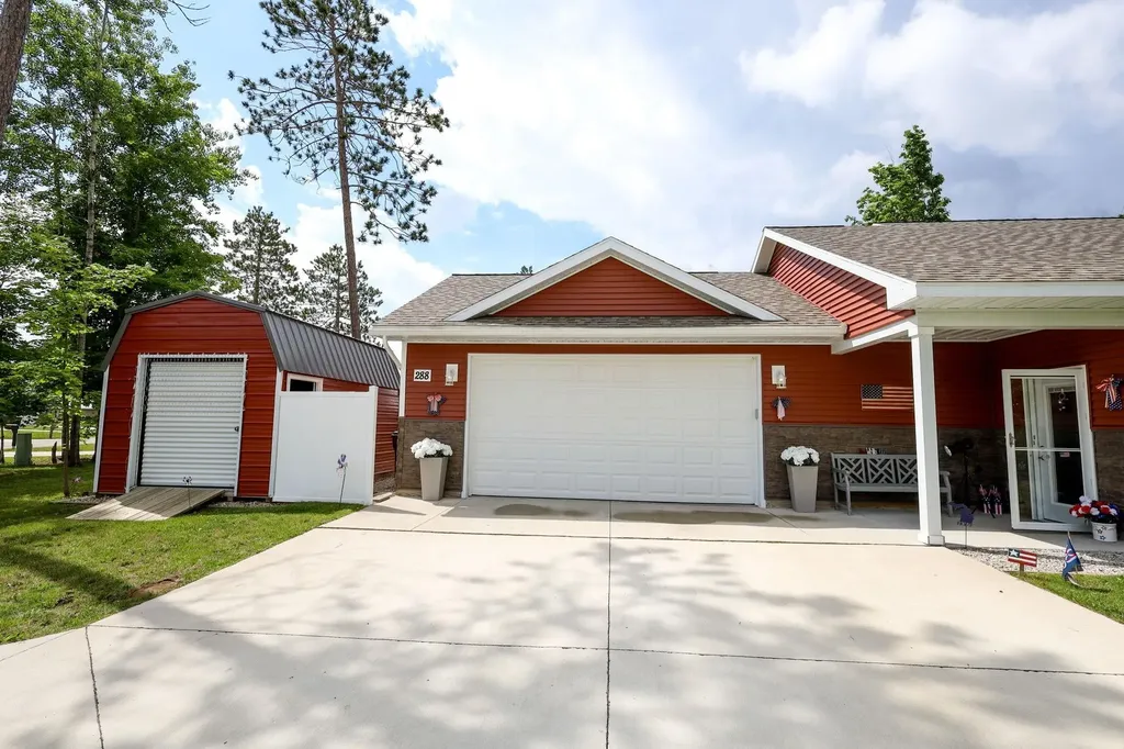 288 Cayo Drive Hanover Township MI 49620