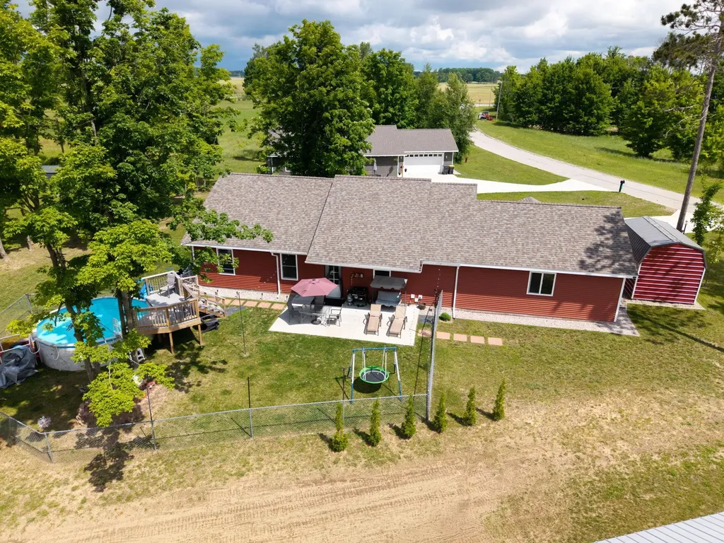 288 Cayo Drive Hanover Township MI 49620