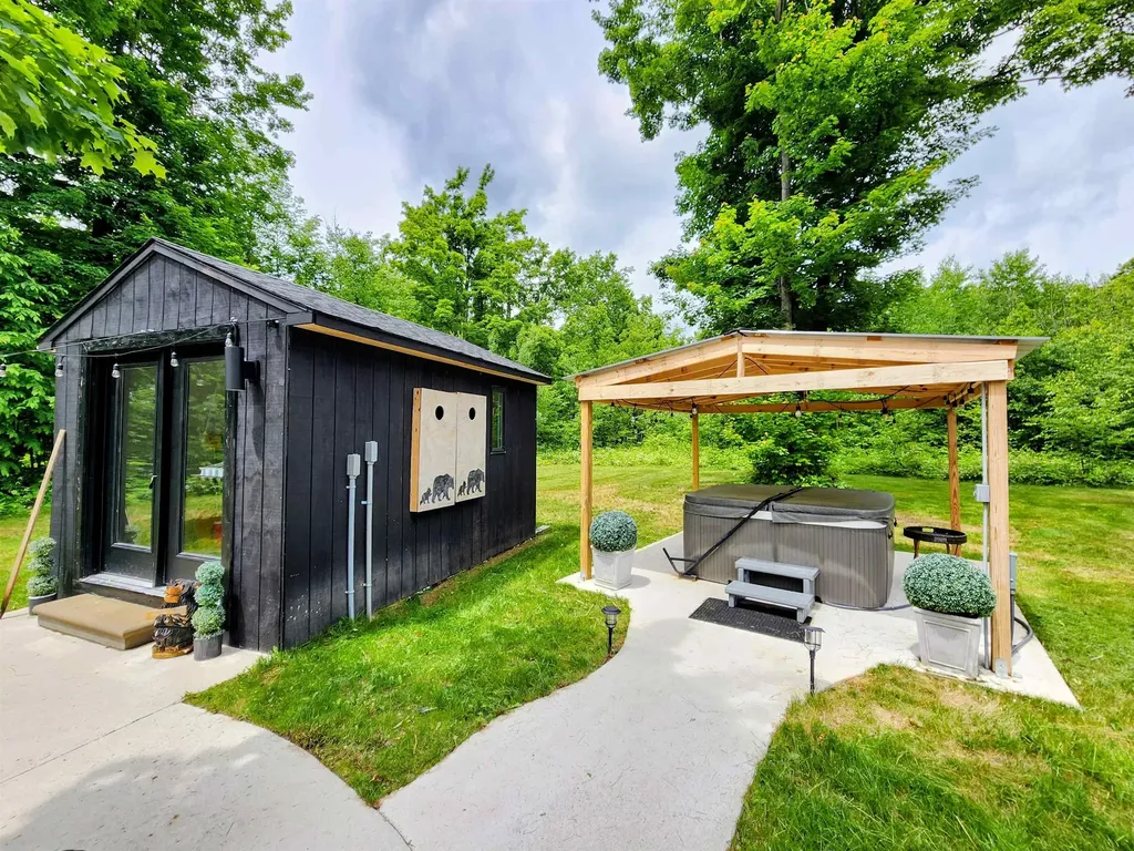 4801 Norway Drive Star Township MI 49730