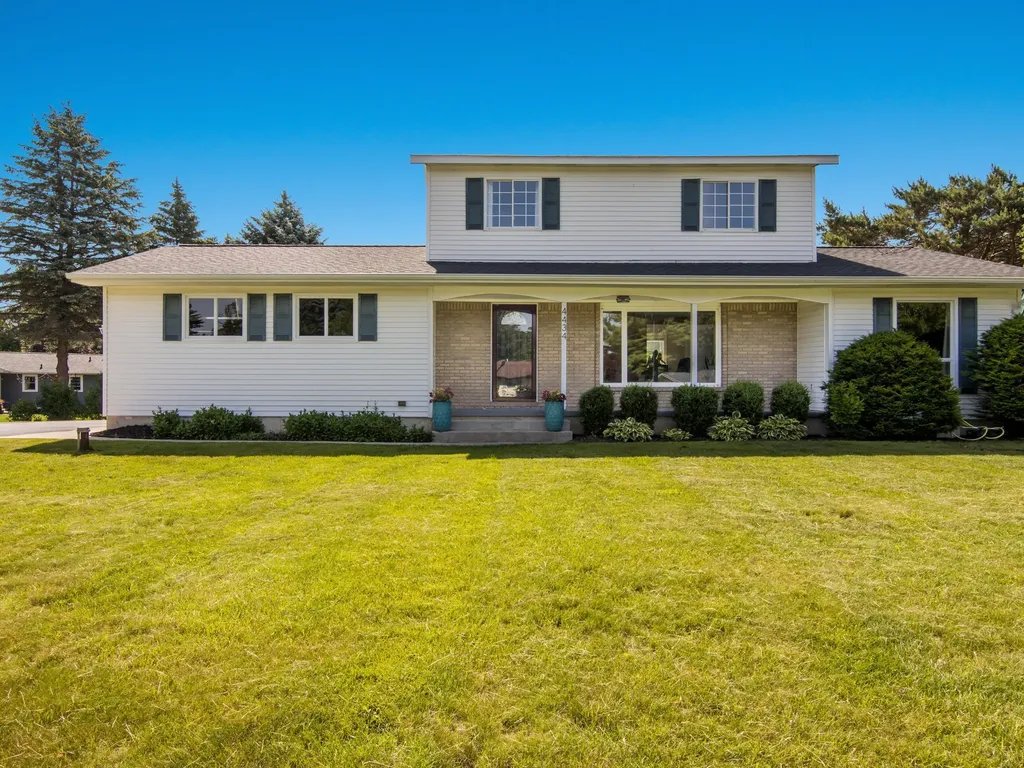 4434 Ridgemoor Drive Garfield Charter Township MI 49684