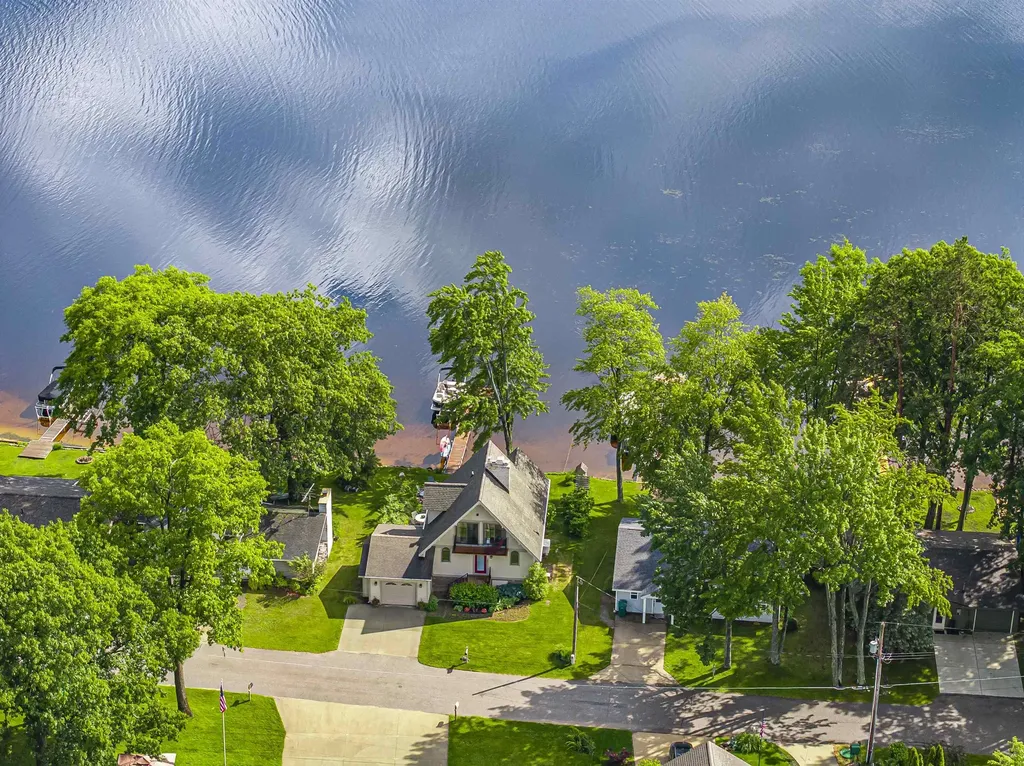 225 W Lake Drive Cherry Grove Township MI 49601