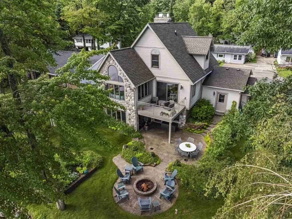 225 W Lake Drive Cherry Grove Township MI 49601