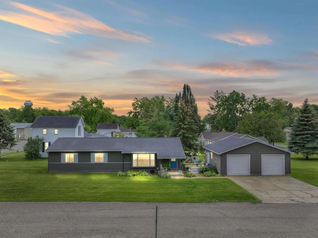 506 Prospect Street Lake City City MI 49651