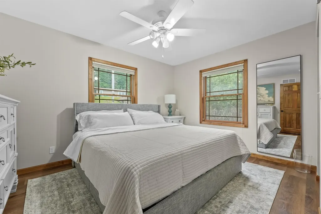 12511 SW Torch Lake Drive Milton Township MI 49676