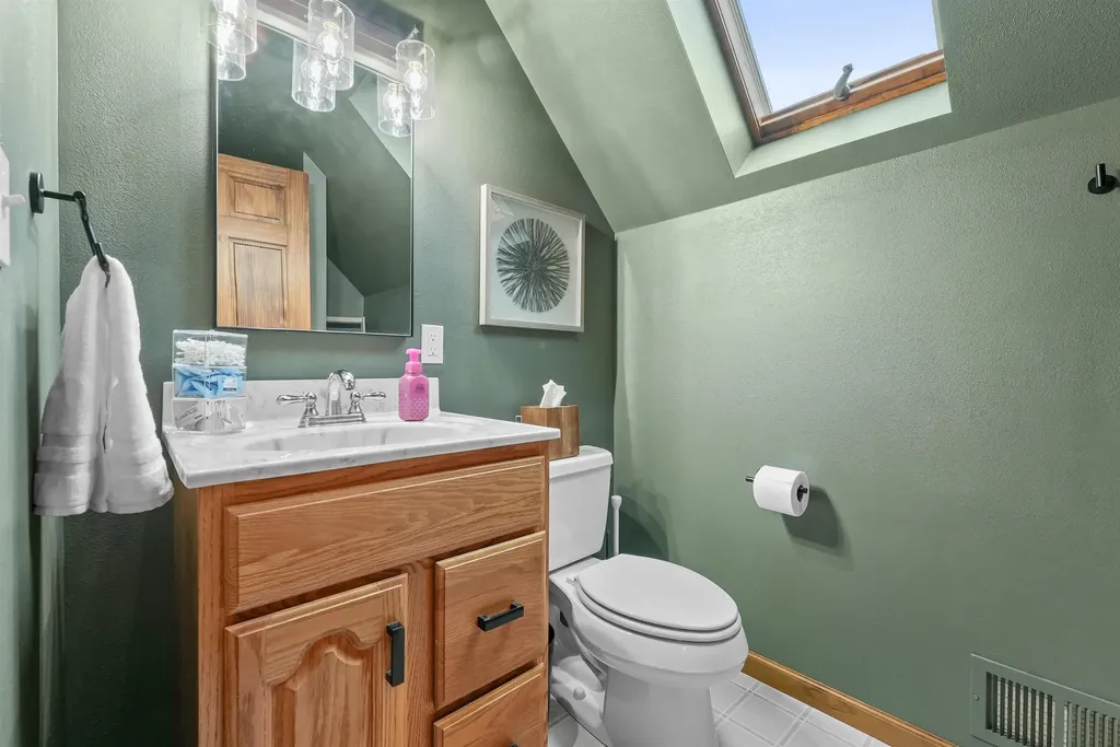 12511 SW Torch Lake Drive Milton Township MI 49676