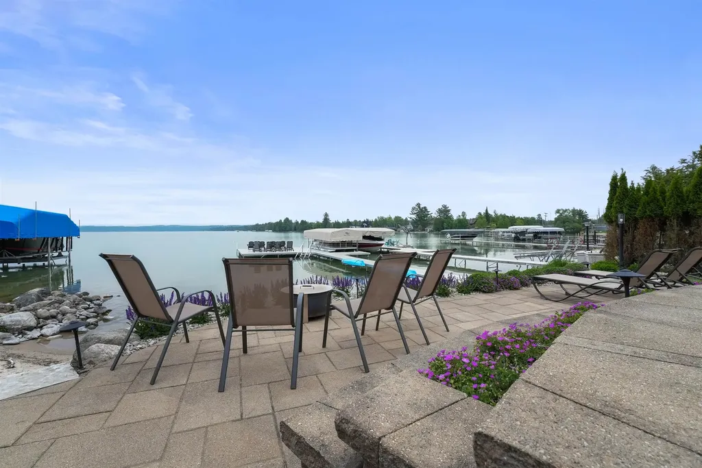 12511 SW Torch Lake Drive Milton Township MI 49676