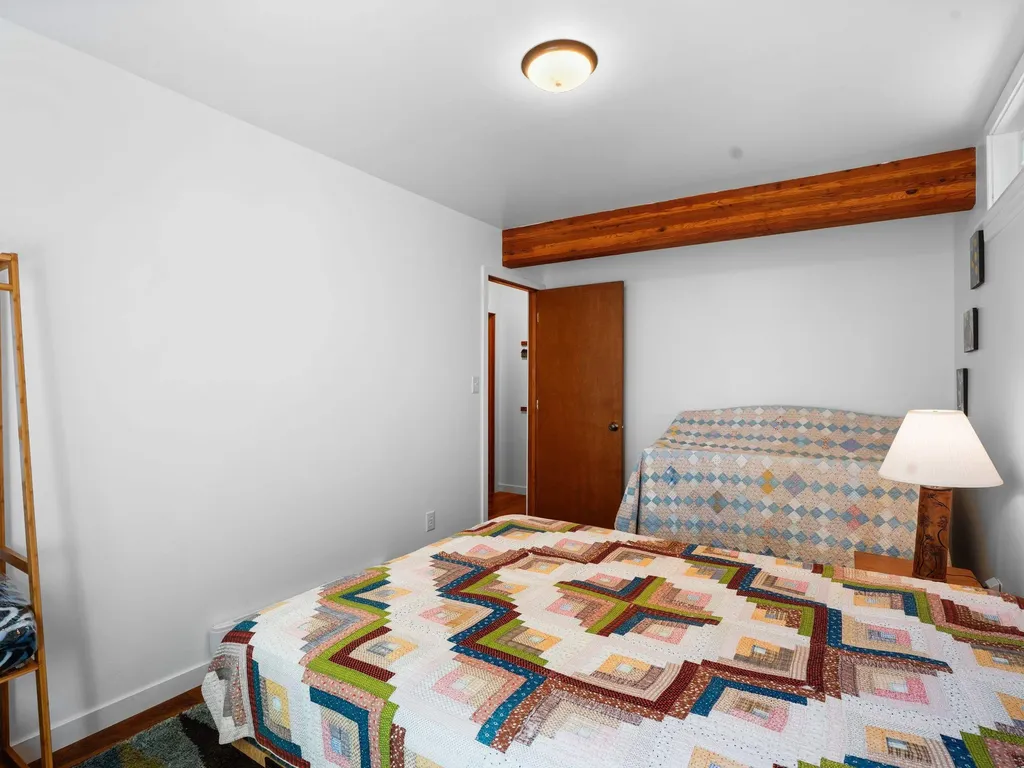 30520 East Side Drive Peaine Township MI 49782