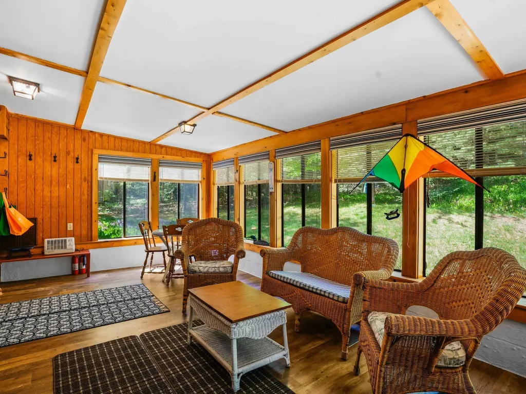 30520 East Side Drive Peaine Township MI 49782