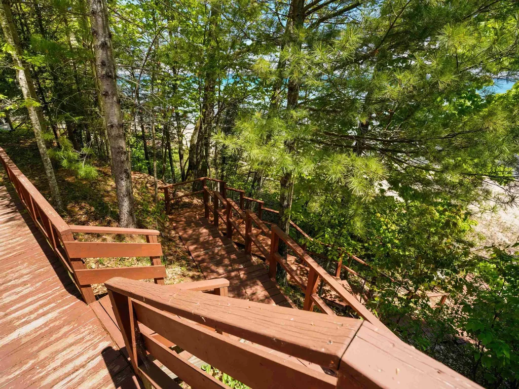 30520 East Side Drive Peaine Township MI 49782