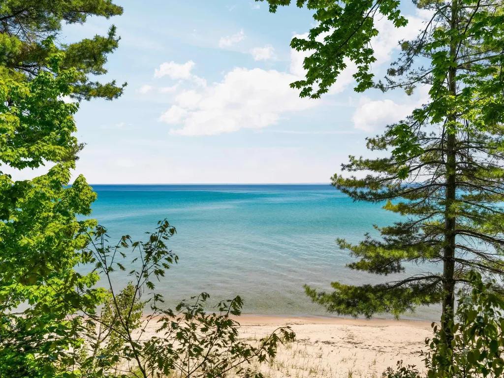 30520 East Side Drive Peaine Township MI 49782