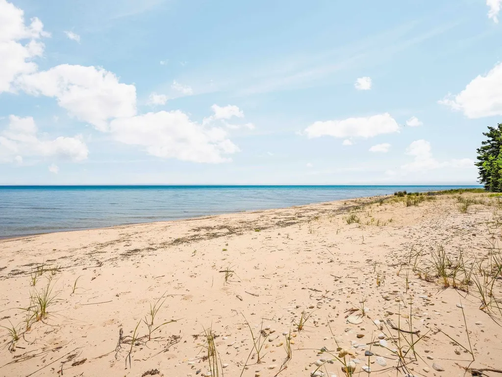 30520 East Side Drive Peaine Township MI 49782