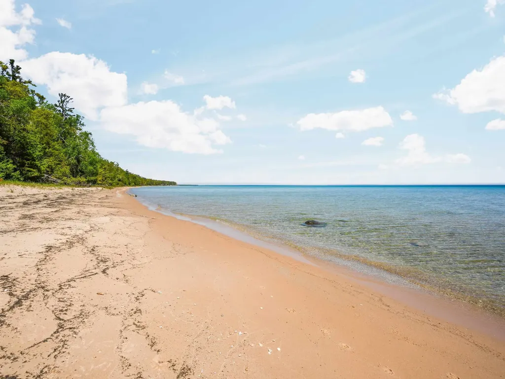 30520 East Side Drive Peaine Township MI 49782