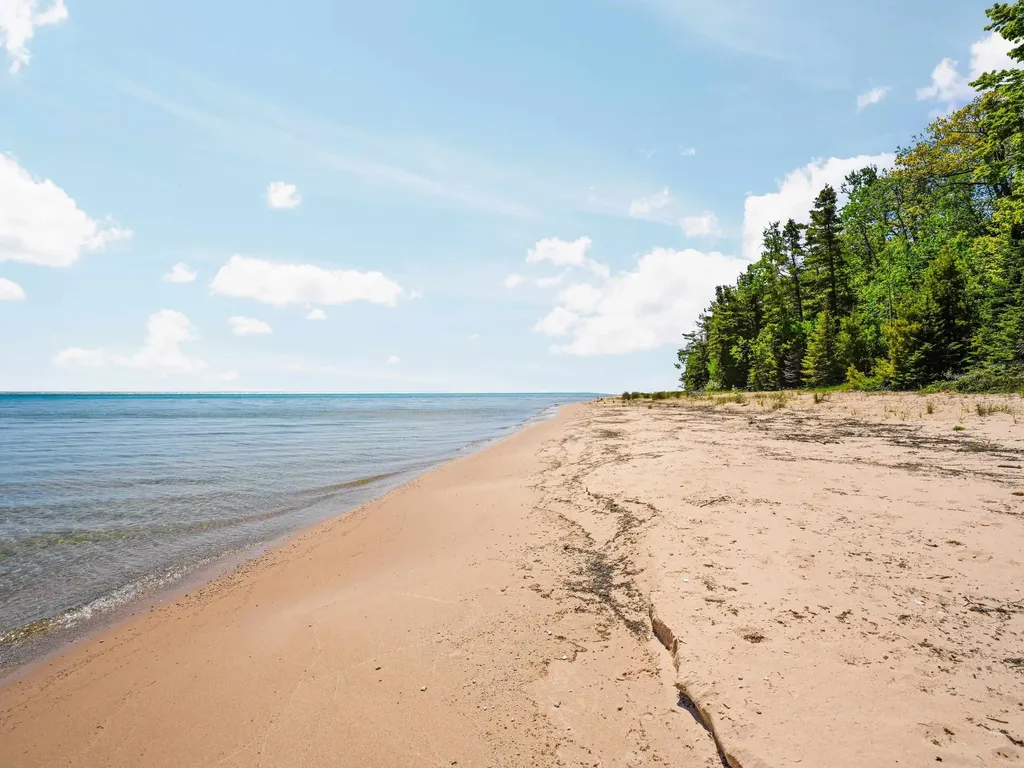 30520 East Side Drive Peaine Township MI 49782