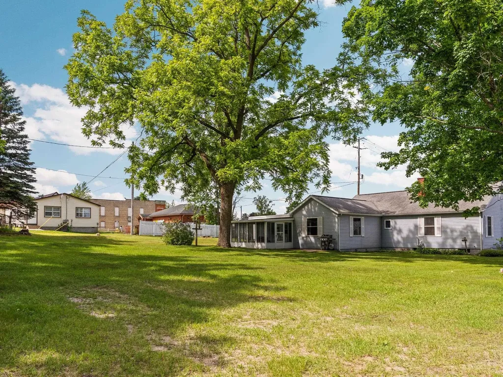 106 N Brownson Paradise Township MI 49649