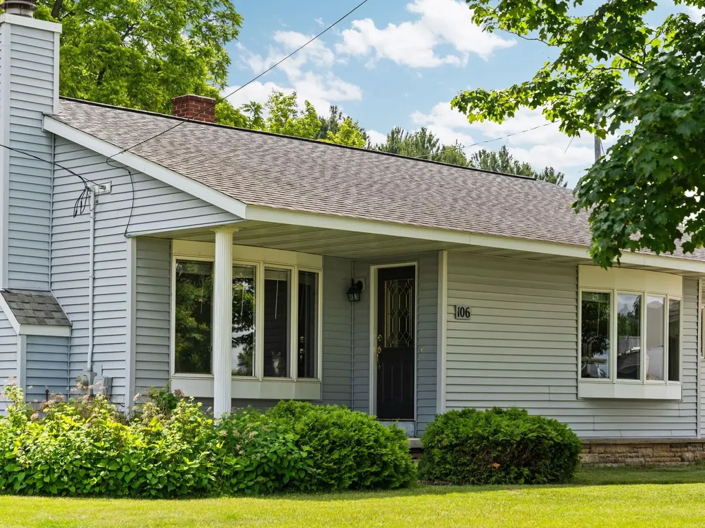 106 N Brownson Paradise Township MI 49649