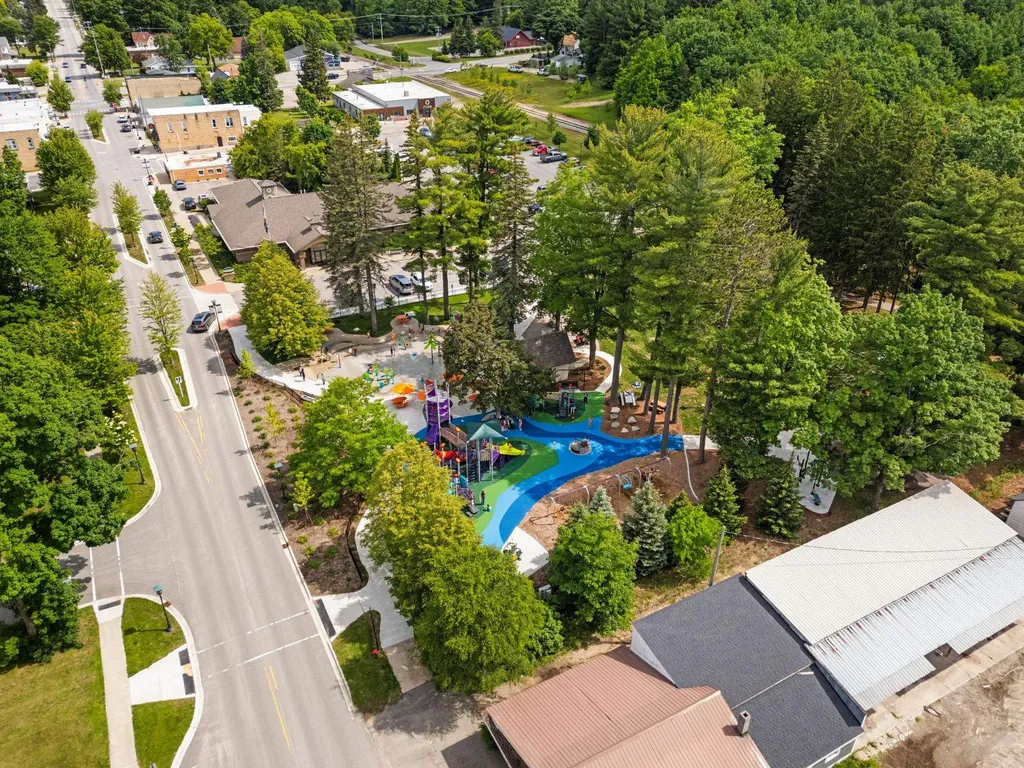 106 N Brownson Paradise Township MI 49649
