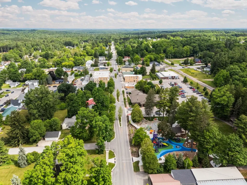 106 N Brownson Paradise Township MI 49649