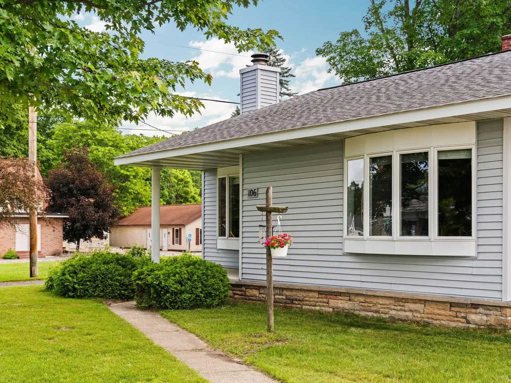 106 N Brownson Paradise Township MI 49649