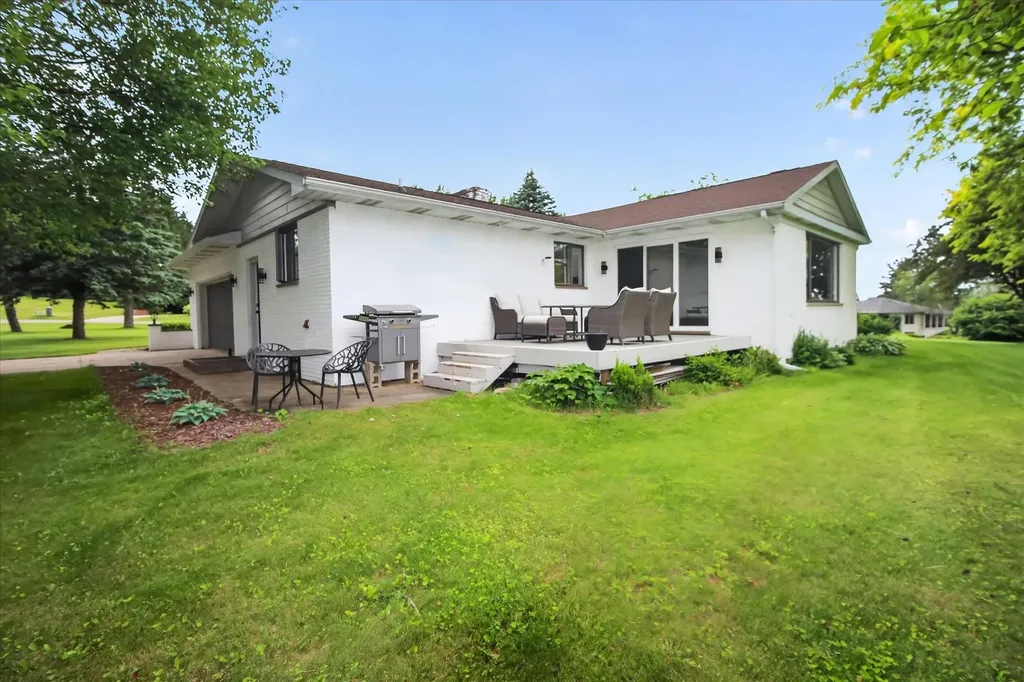 150 Doral Drive Clam Lake Township MI 49601