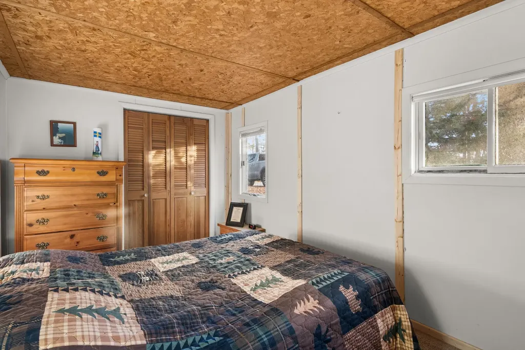 4411 Lakeview Trail East Bay Township MI 49696