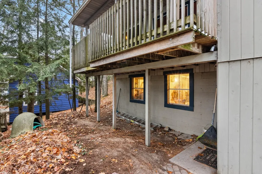 4411 Lakeview Trail East Bay Township MI 49696