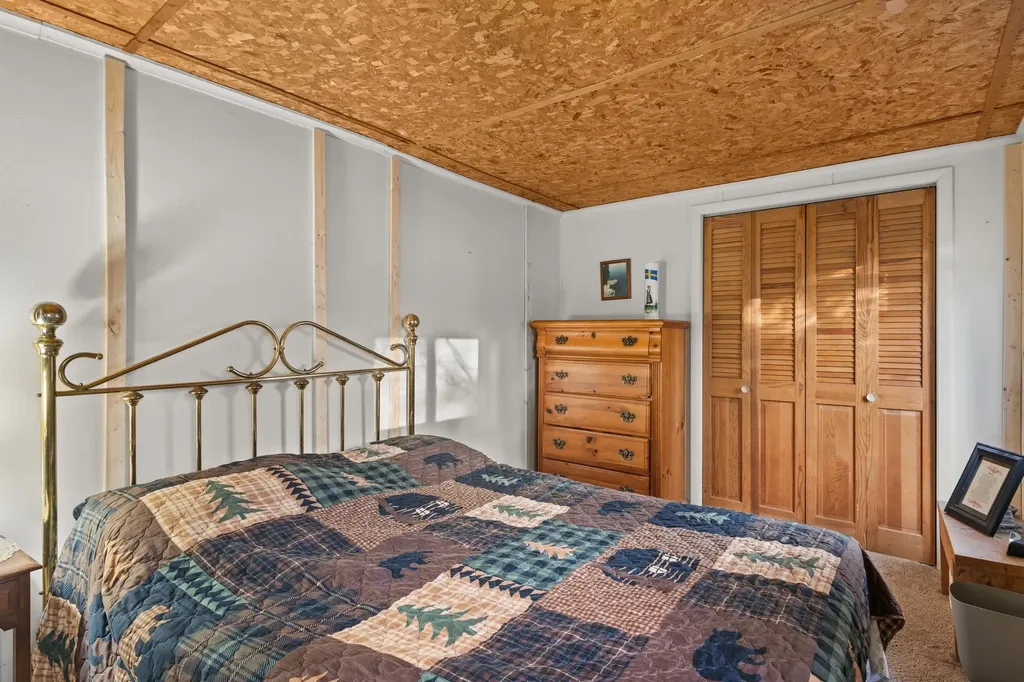 4411 Lakeview Trail East Bay Township MI 49696