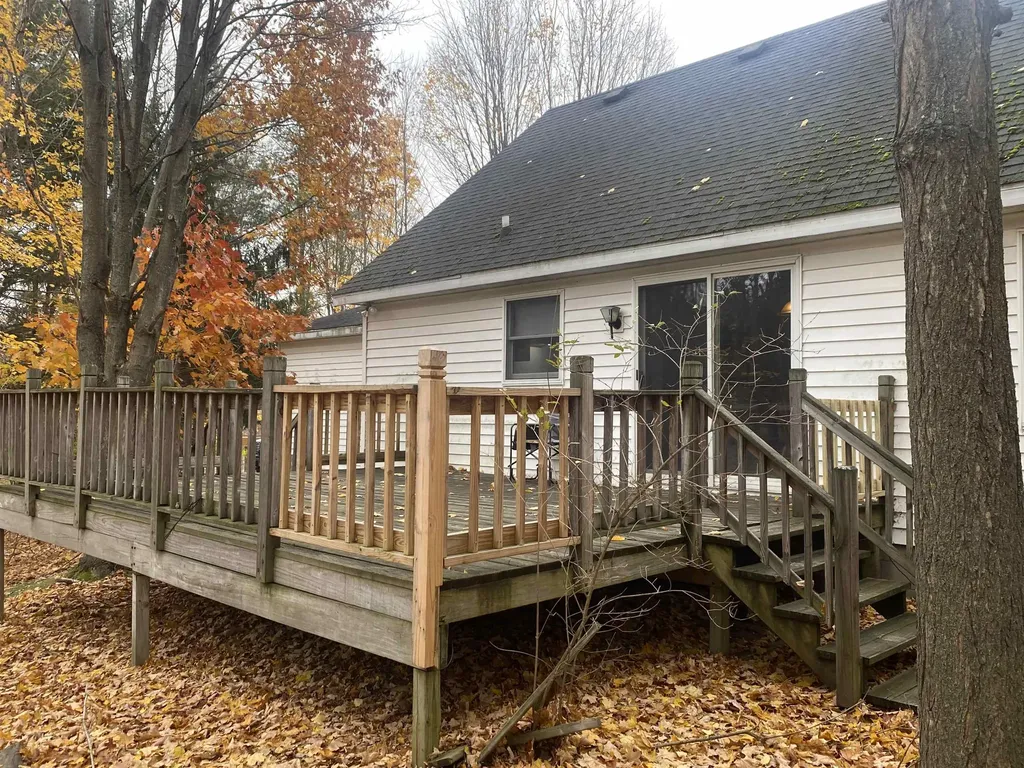 12134 Jonathon Drive Milton Township MI 49676
