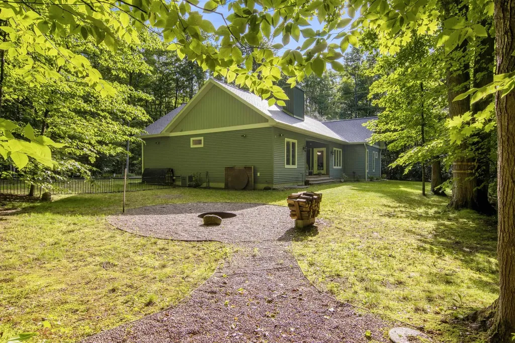 8490 Reynolds Road Almira Township MI 49684