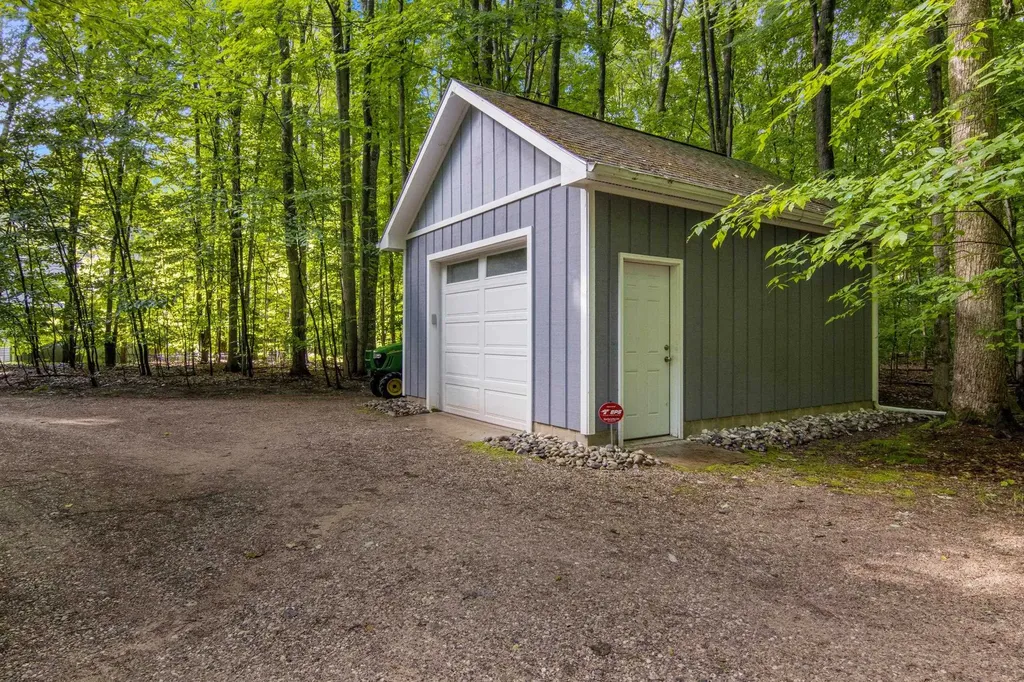 8490 Reynolds Road Almira Township MI 49684