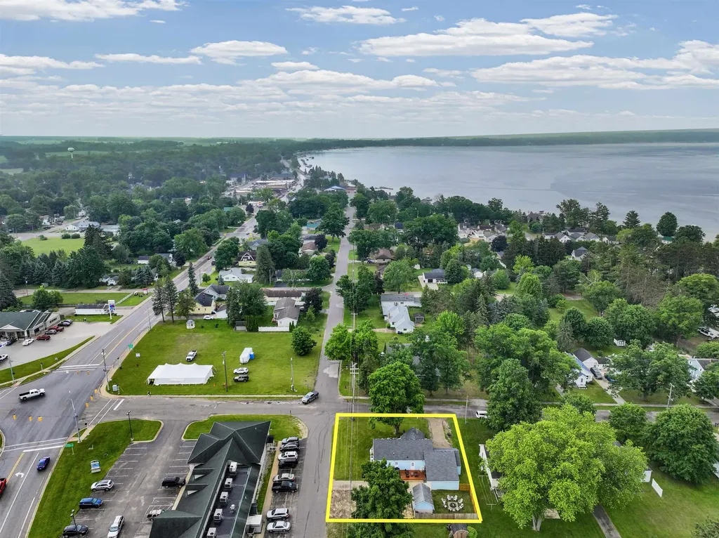 6008 W Park Street Caldwell Township MI 49651