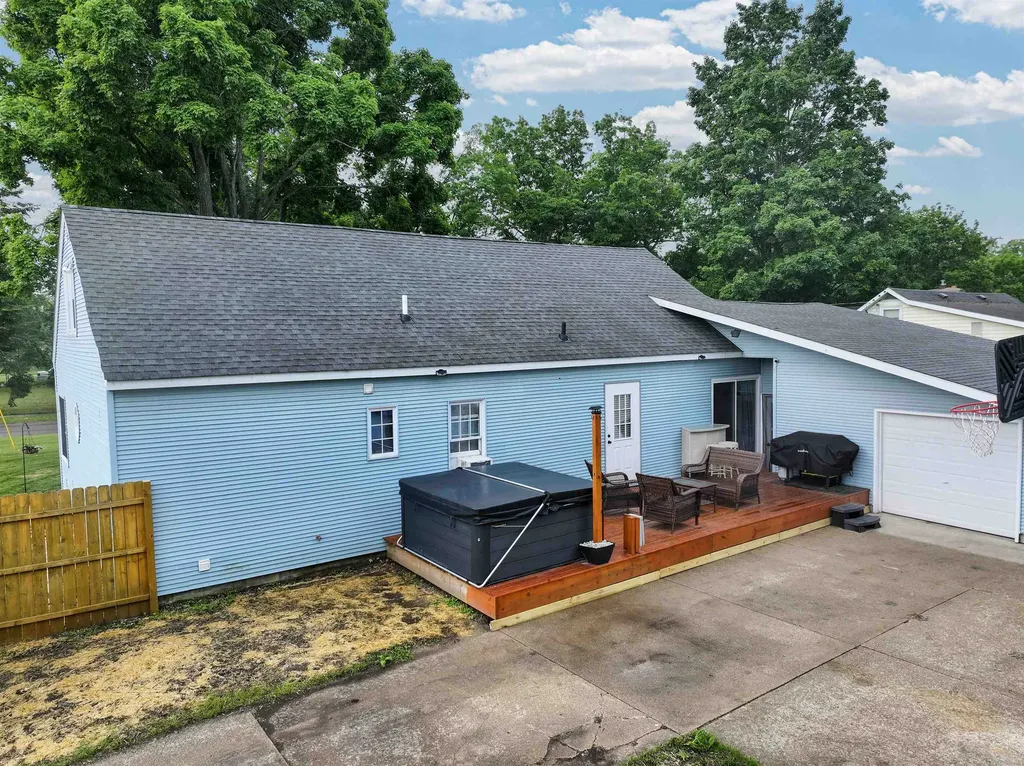 6008 W Park Street Caldwell Township MI 49651