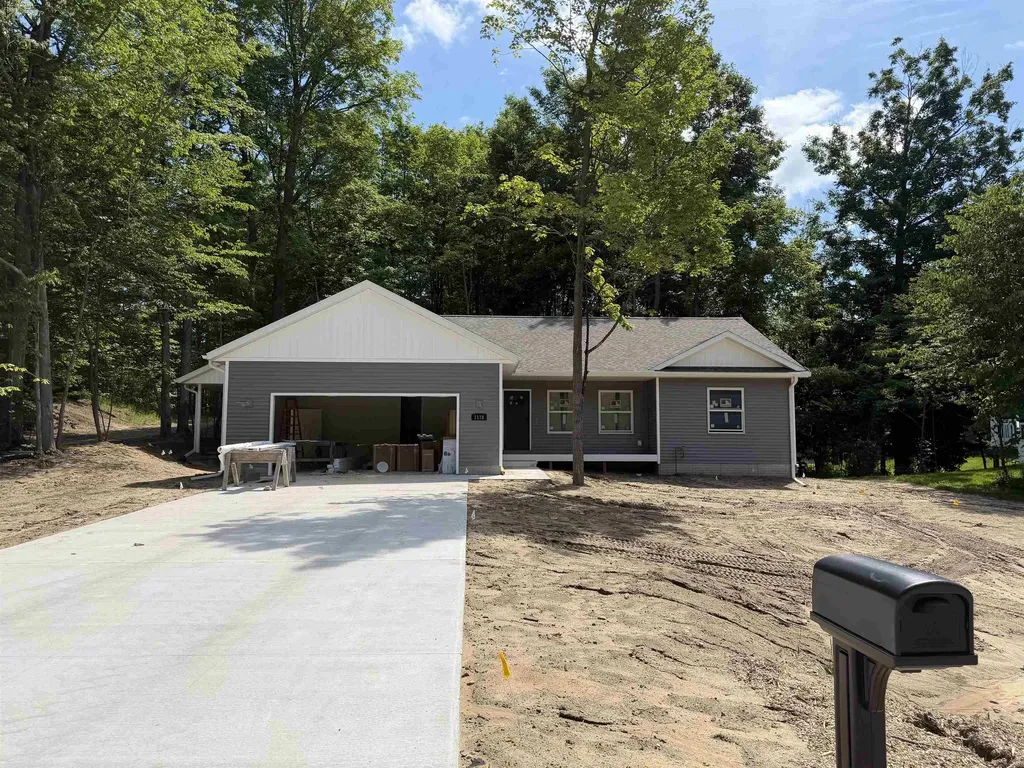 1118 Birmley Estates Drive Garfield Charter Township MI 49696