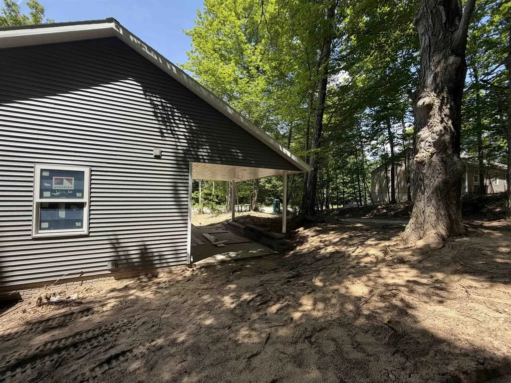 1118 Birmley Estates Drive Garfield Charter Township MI 49696