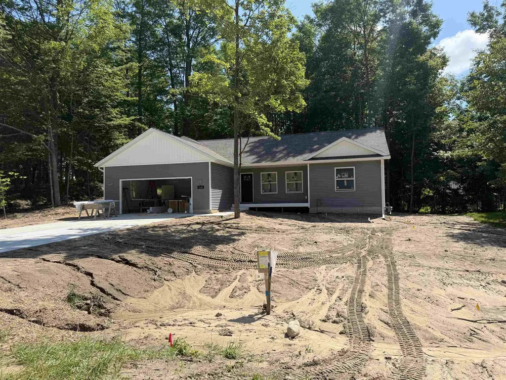 1118 Birmley Estates Drive Garfield Charter Township MI 49696
