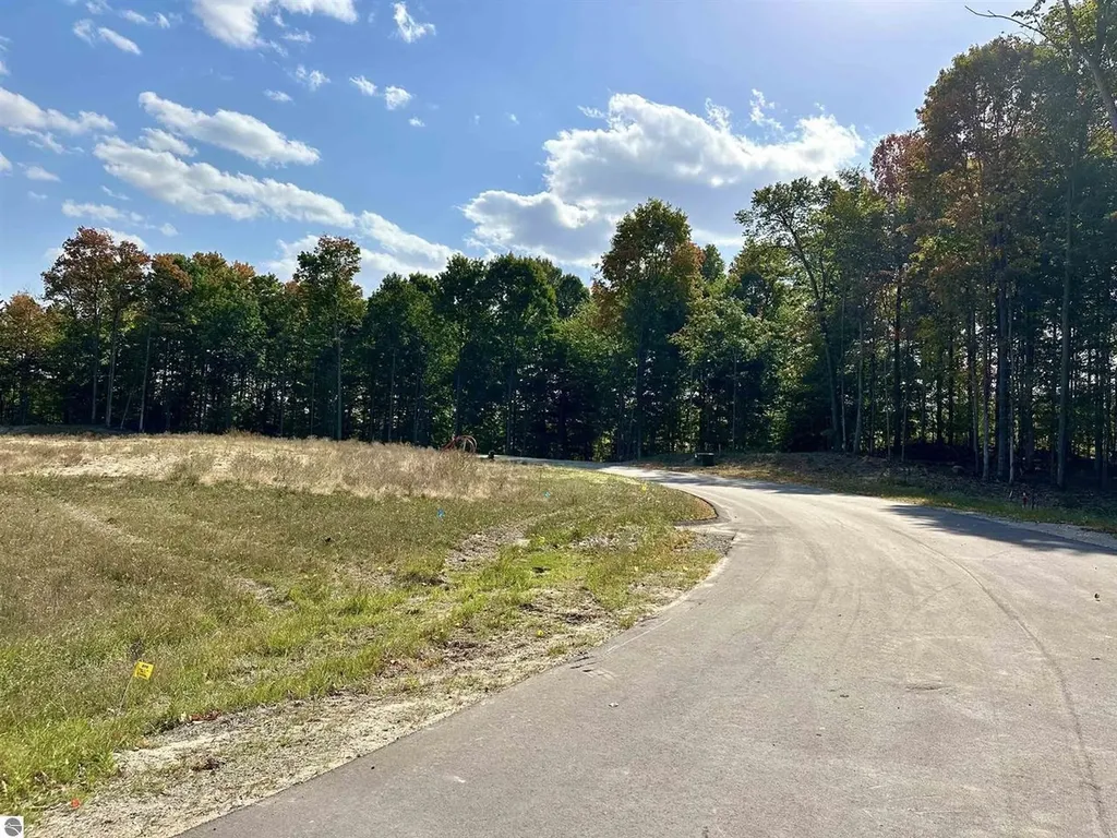1118 Birmley Estates Drive Garfield Charter Township MI 49696