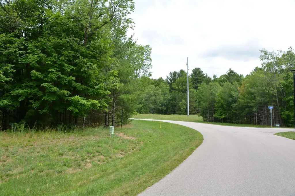 5502 Paradise Ranch Paradise Township MI 49649