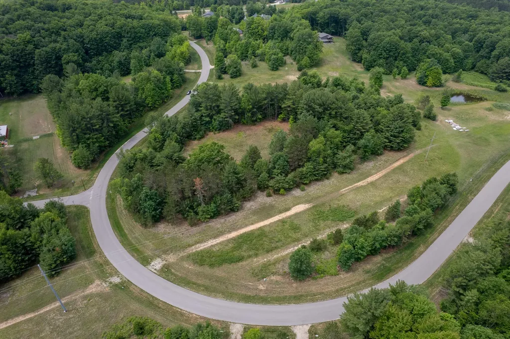 5502 Paradise Ranch Paradise Township MI 49649