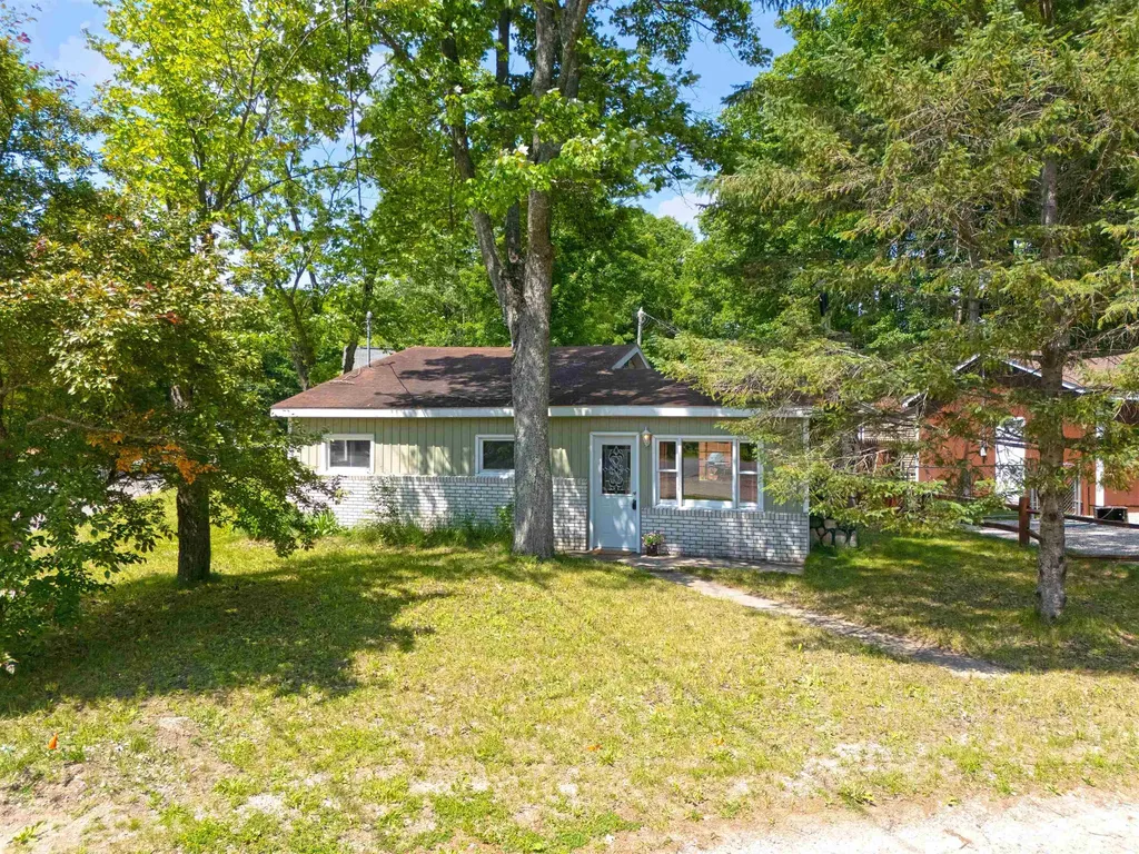 13765 Sunburry Road NE Blue Lake Township MI 49646